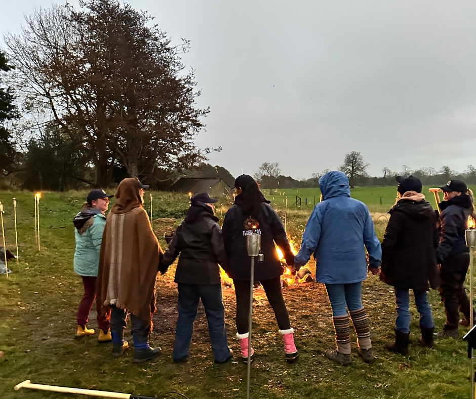 This image has an empty alt attribute; its file name is 1-2.png